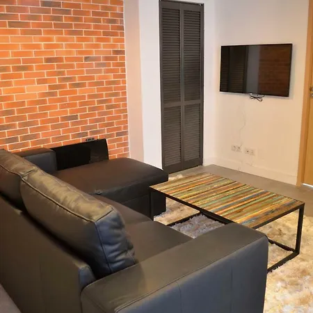 Wood&bricks, 1 Chambre Au Calme - Centre - Wifi * Biarritz